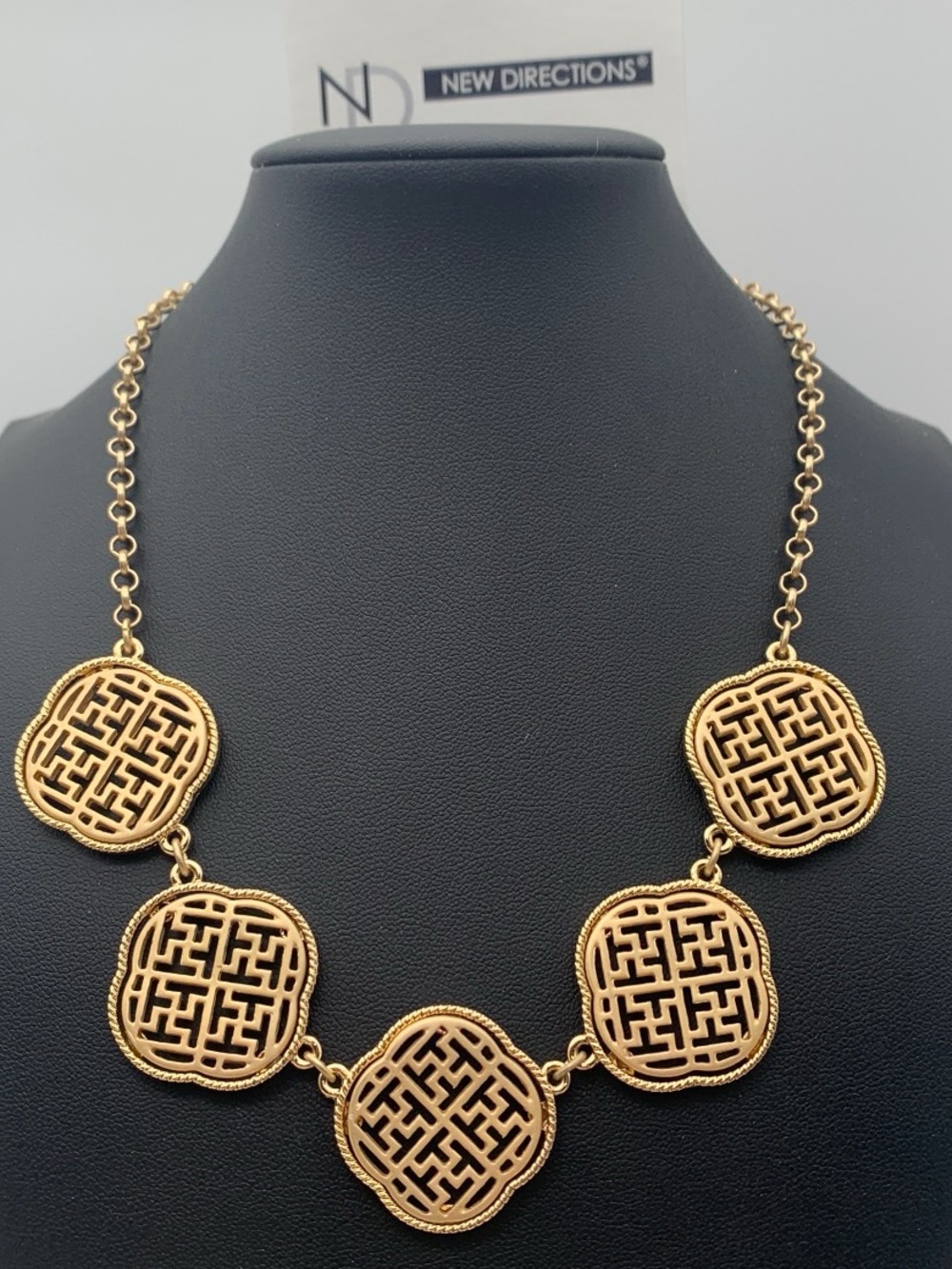 NWT New Directions matte Gold tone Medallion Statement Necklace - Gold 16-18”